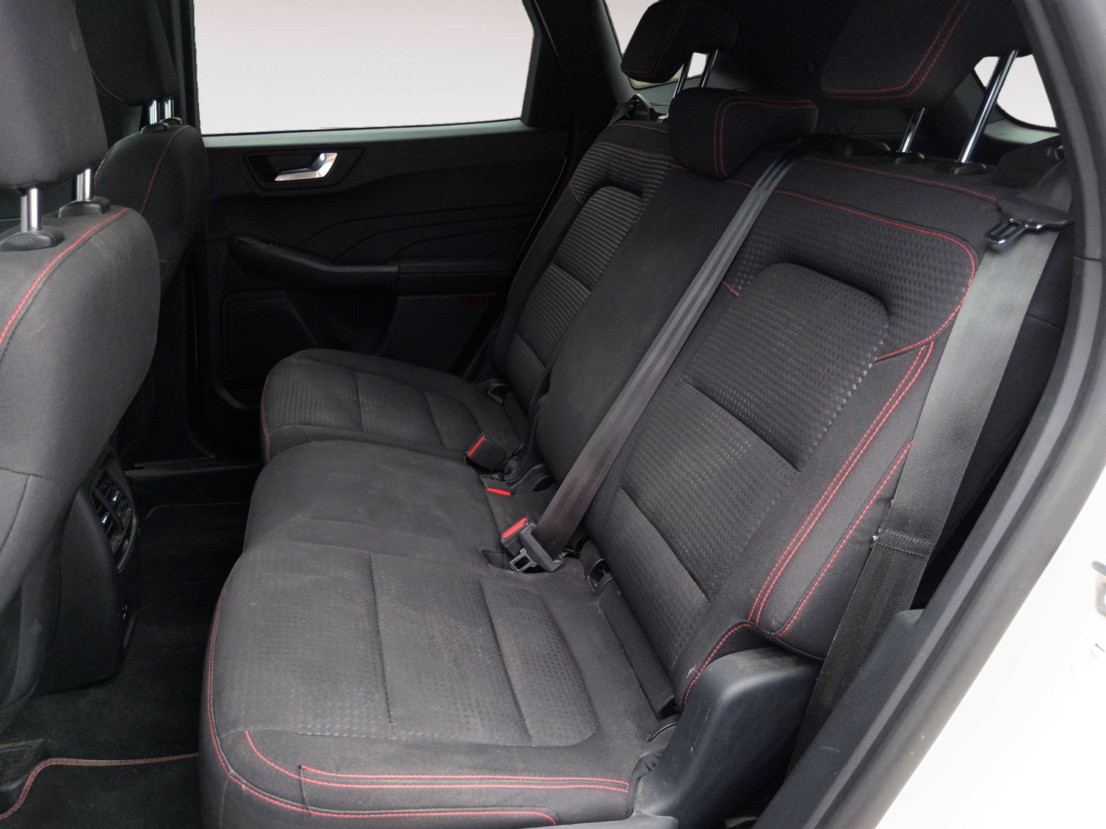 Ford Kuga 2.5 Duratec PHEV ST-Line - foto 12