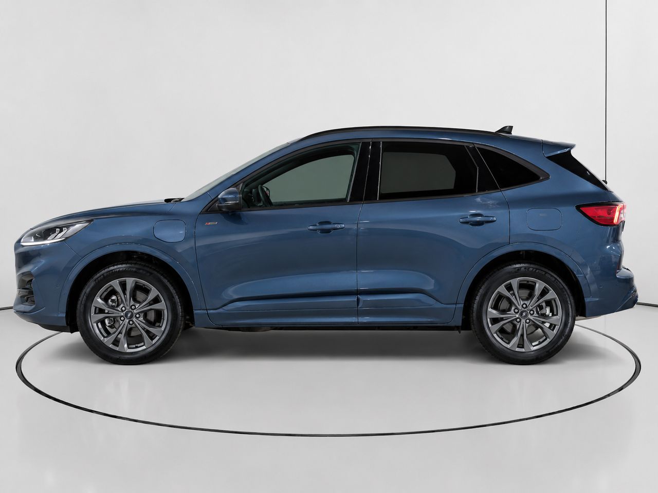 Ford Kuga 2.5 Duratec PHEV ST-Line - foto 6