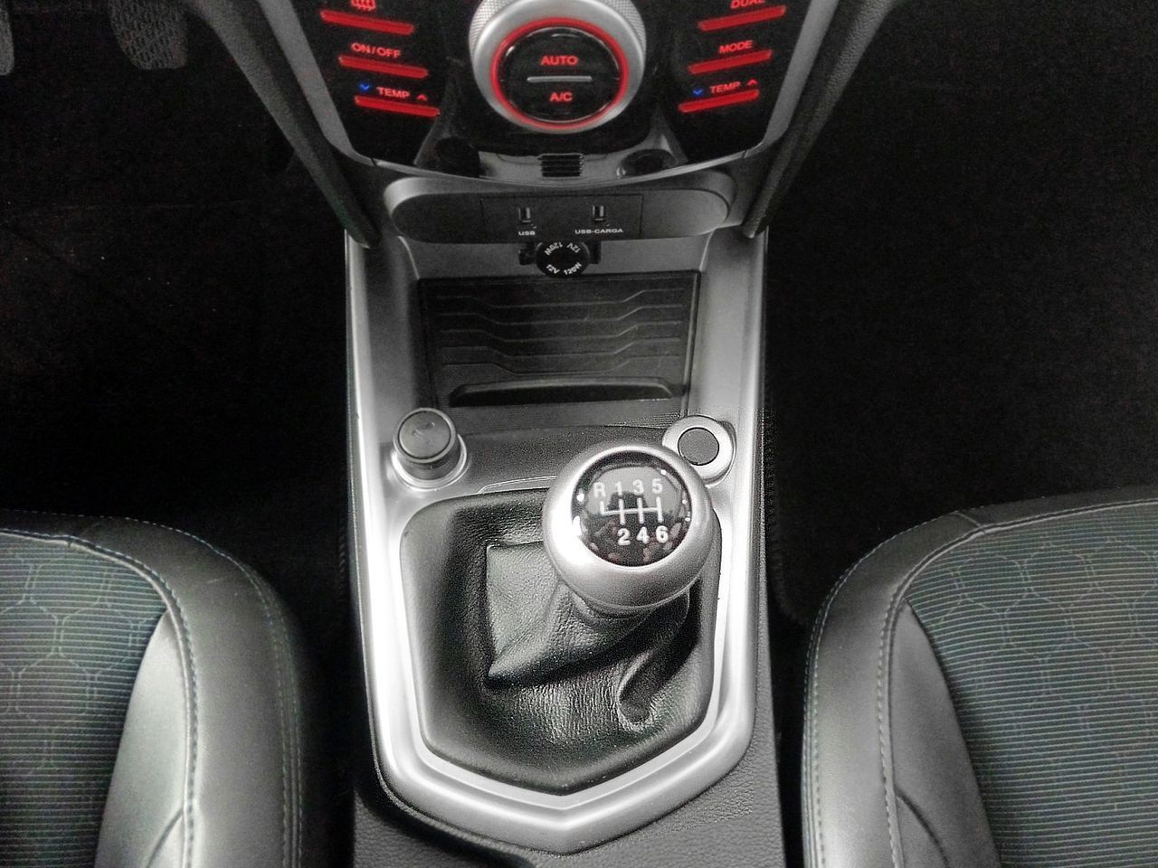 SsangYong Tivoli G16 Limited 4x2 - foto 13