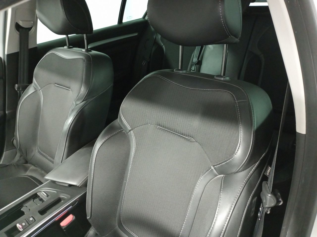 Renault Mégane Sport Tourer Zen E-Tech - foto 21