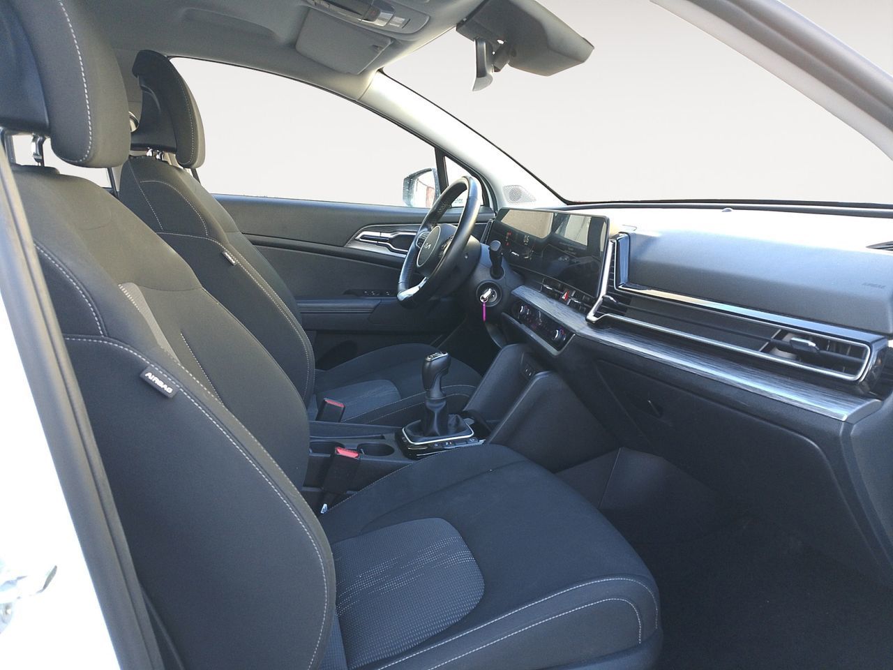 Kia Sportage 1.6 T-GDi Concept 4x2 - foto 10
