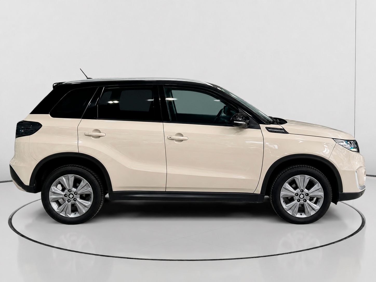 Suzuki Vitara 1.4 T Mild Hybrid GLE 4WD - foto 2