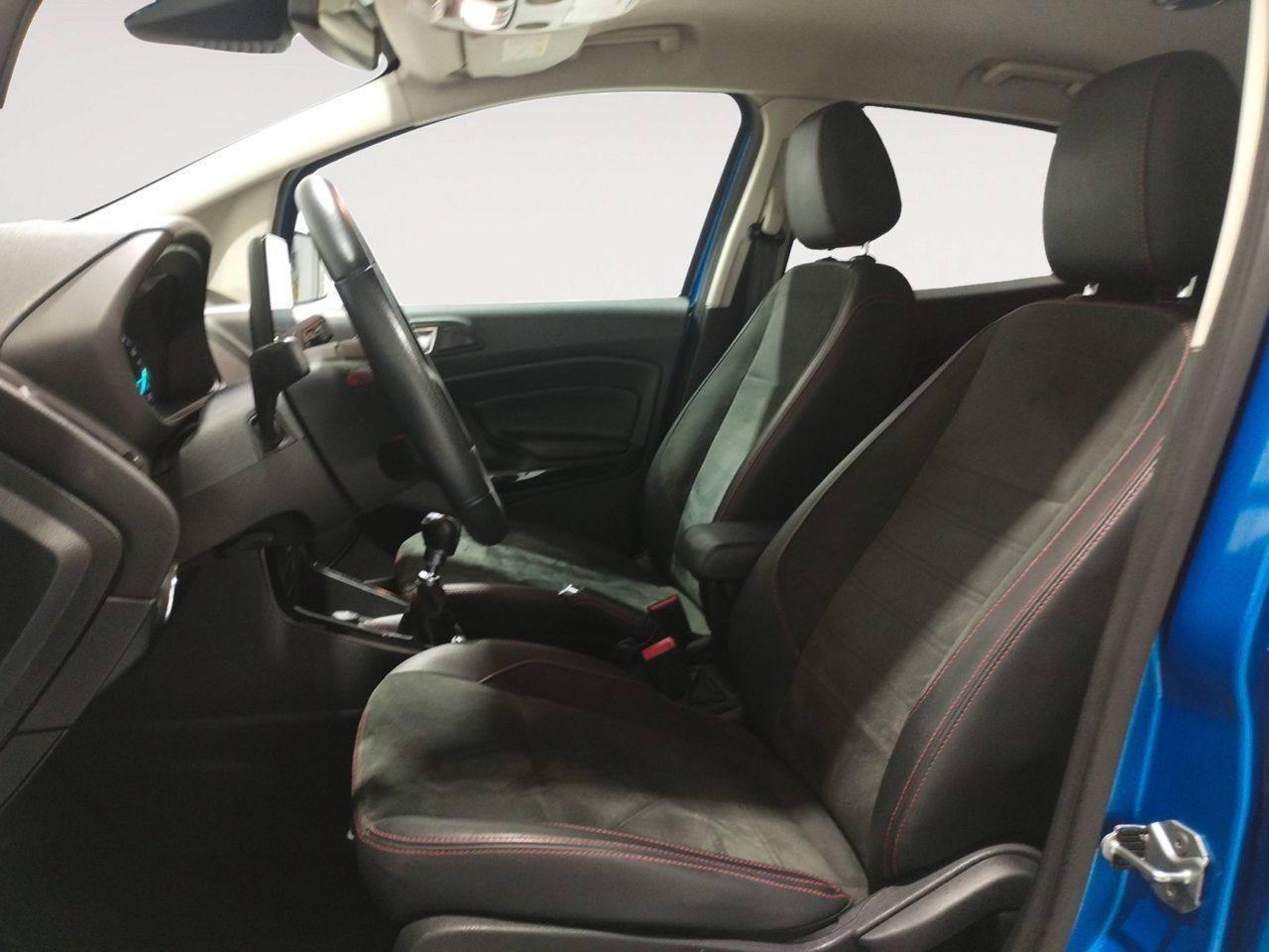 Ford EcoSport 1.0T EcoBoost ST Line - foto 9