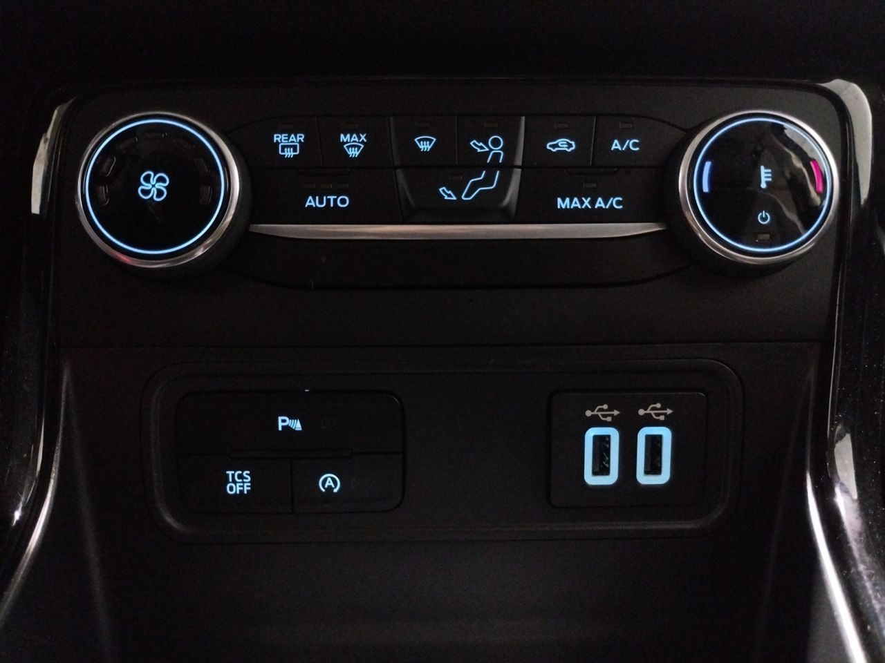 Ford EcoSport 1.0T EcoBoost ST Line - foto 18