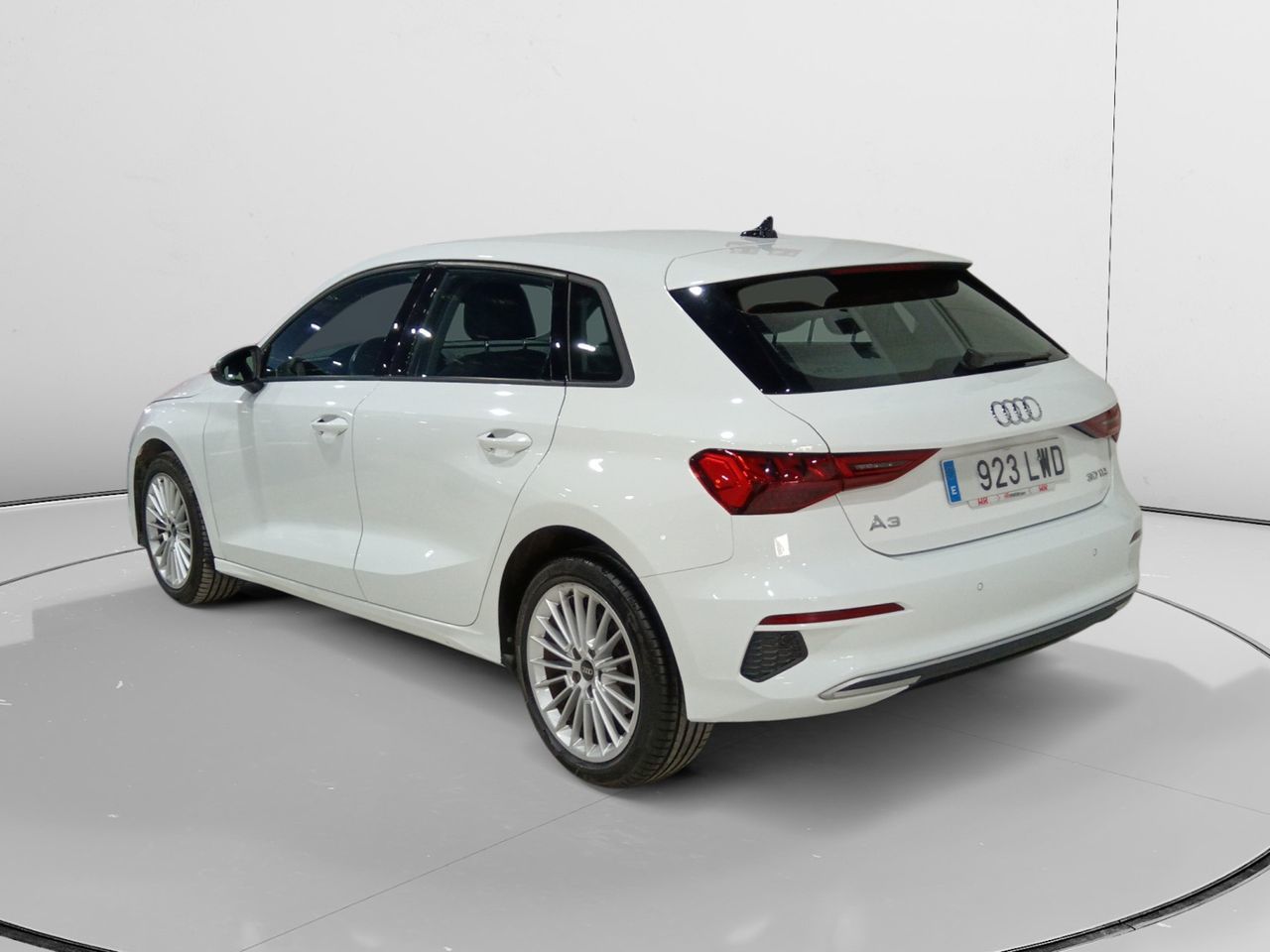 Audi A3 Advanced 30 TDI - foto 4