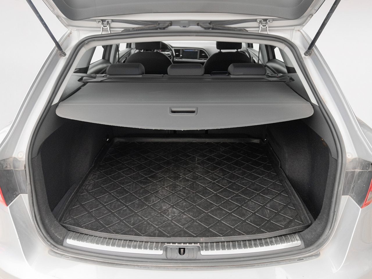 SEAT León 2.0 TDI Style Advanced Nav - foto 12