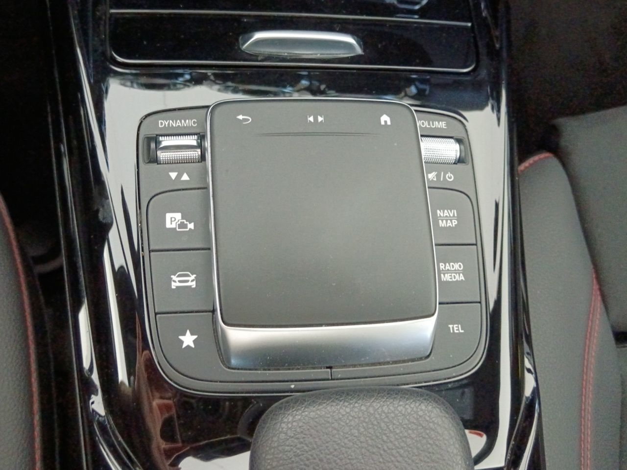 Mercedes-Benz CLA 35 AMG Shooting Brake 4Matic+ - foto 25