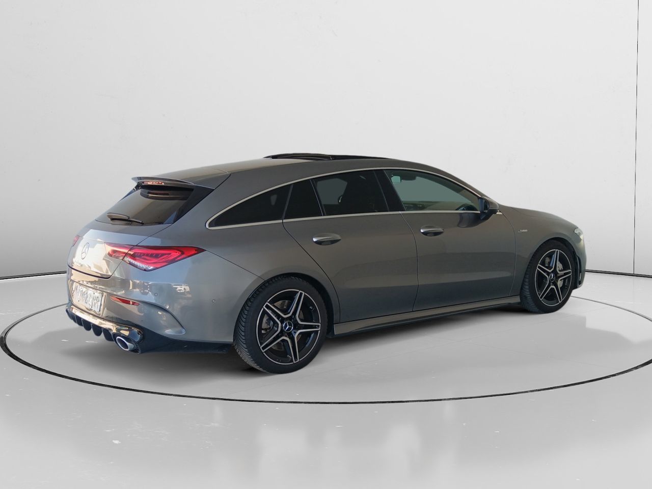 Mercedes-Benz CLA 35 AMG Shooting Brake 4Matic+ - foto 2