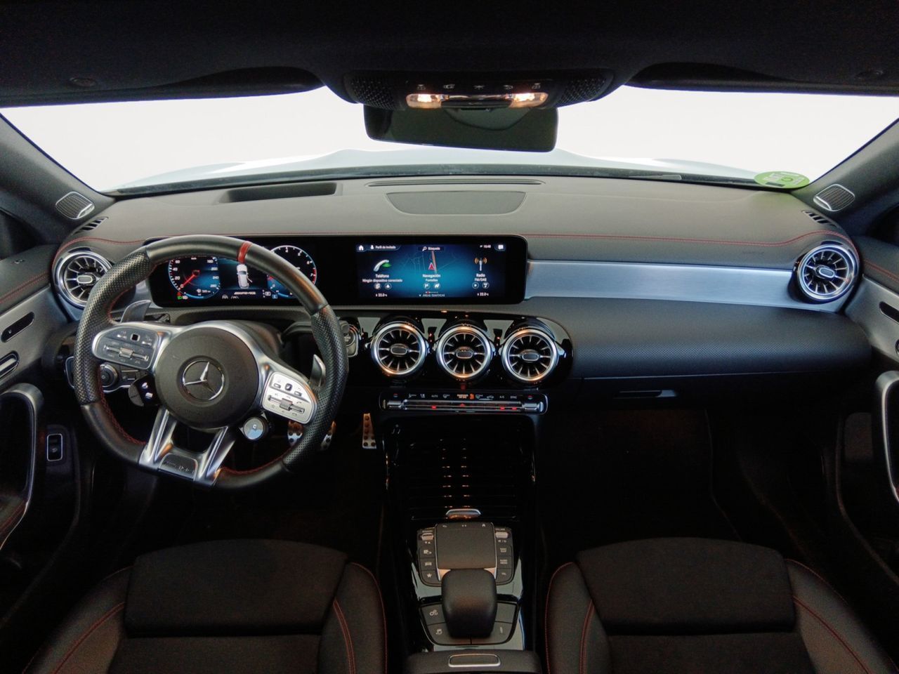 Mercedes-Benz CLA 35 AMG Shooting Brake 4Matic+ - foto 7