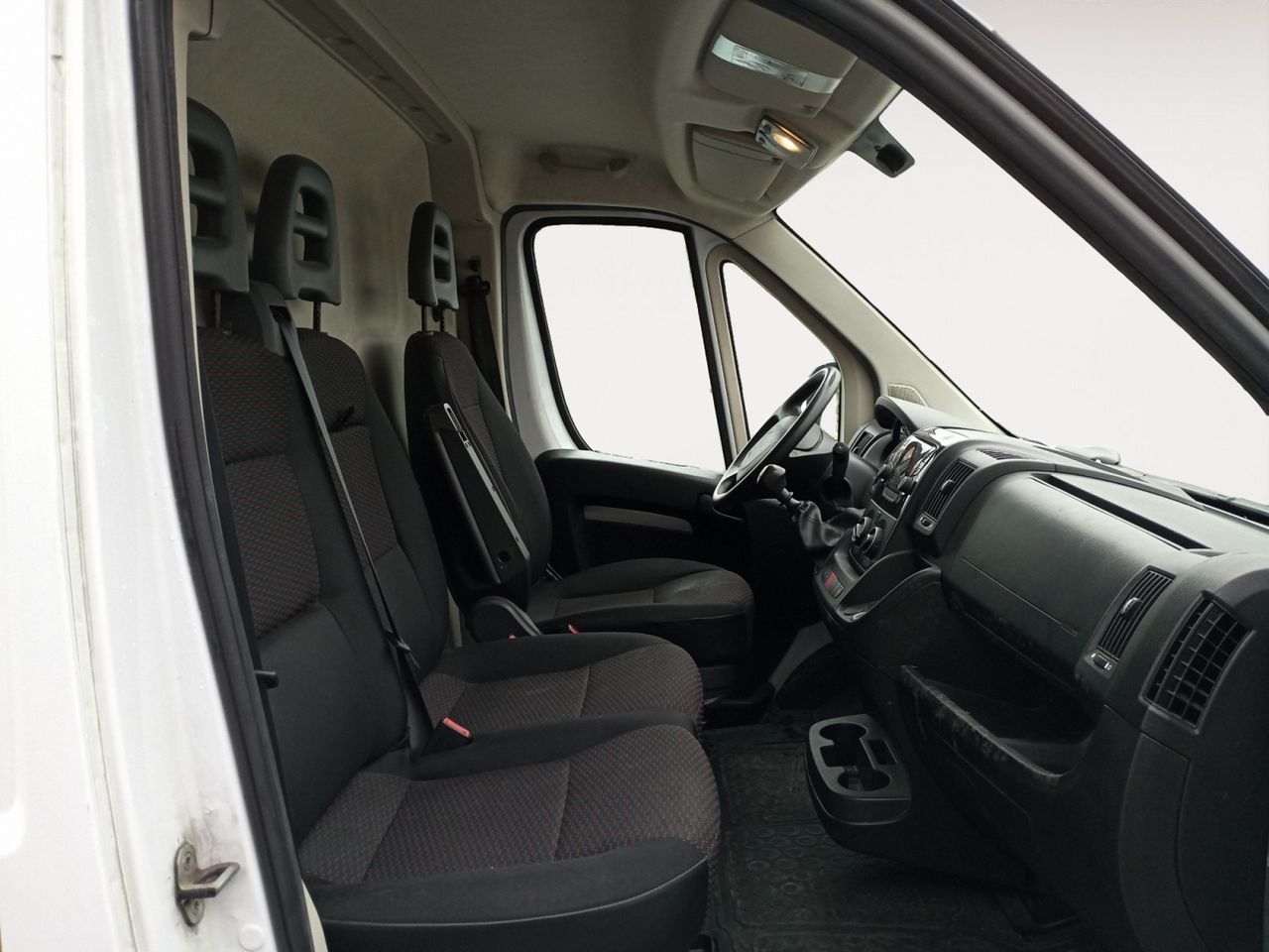 Peugeot Boxer Furgon BlueHDi 140 435 L4H3 - foto 10