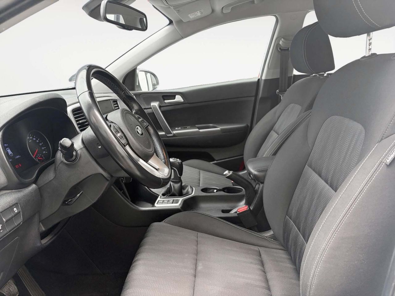 Kia Sportage 1.6 MHEV Business 4x4 - foto 9