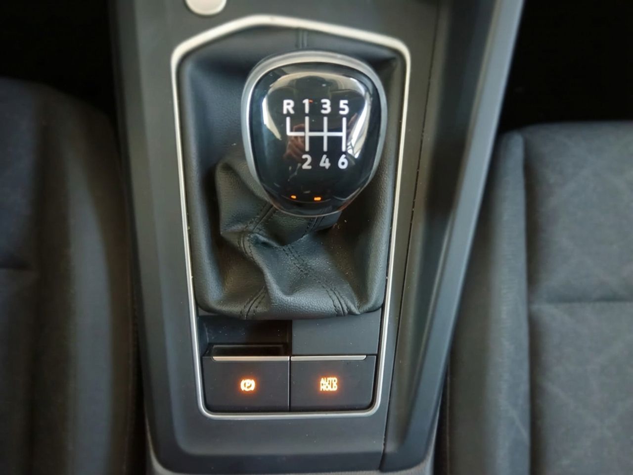 Volkswagen Golf Life 1.0 TSI - foto 12