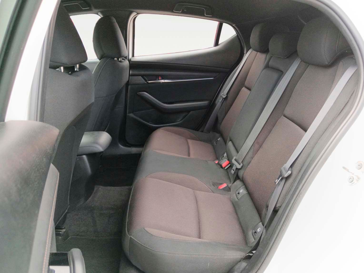 Mazda Mazda3 2.0 Skyactiv-G Evolution - foto 12