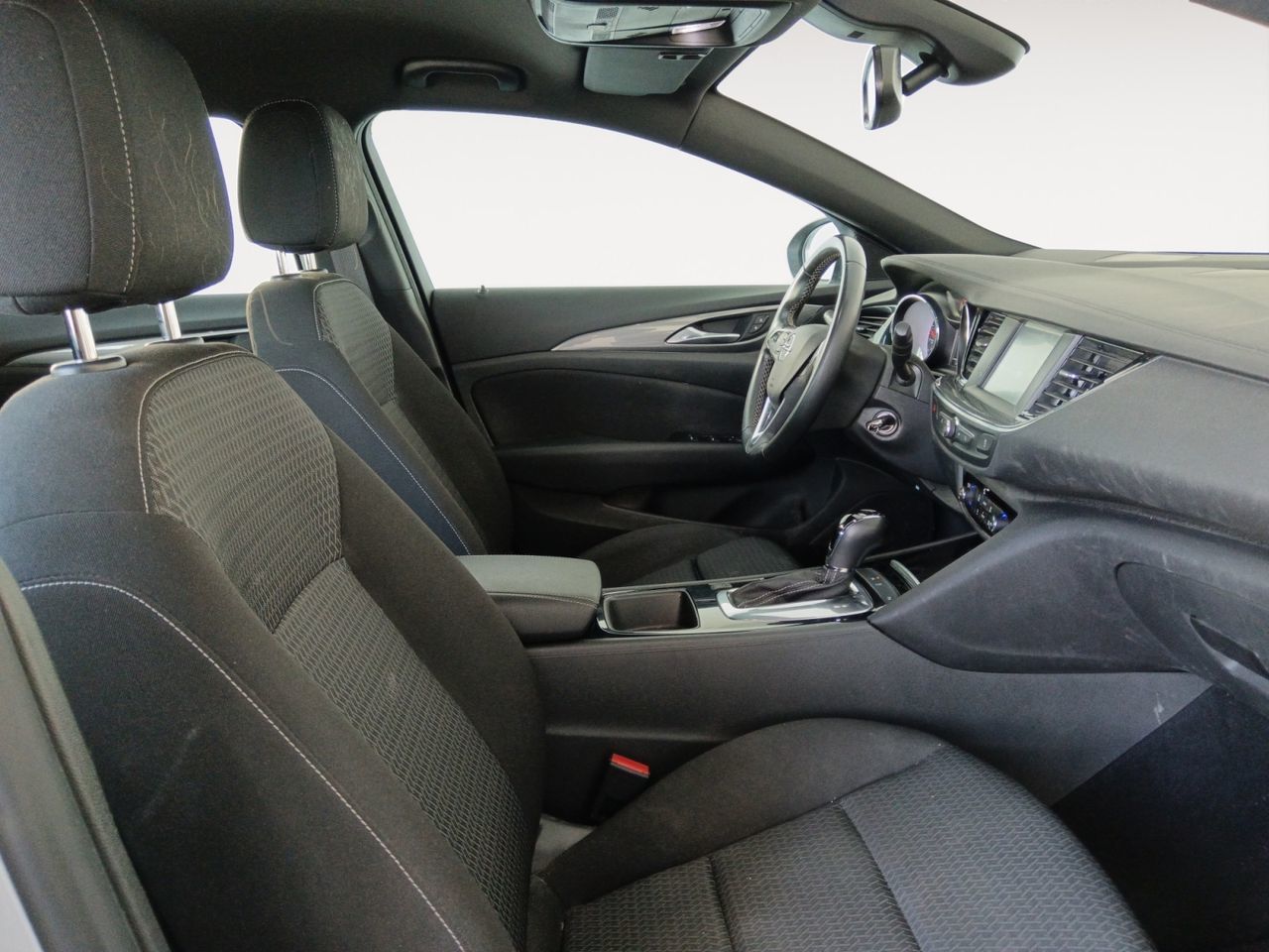 Opel Insignia Sports Tourer 1.5 D DVH Business Edition AT8 - foto 11