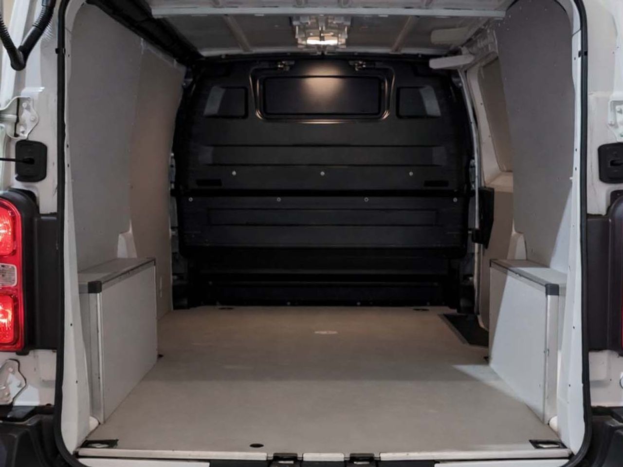 Opel Vivaro Furgon BlueHDi 120 - foto 12