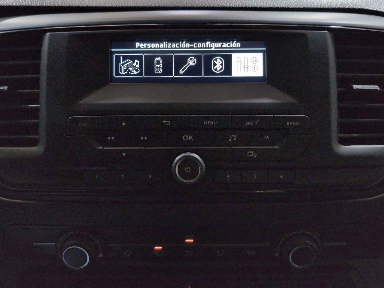 Opel Vivaro Furgon BlueHDi 120 - foto 15