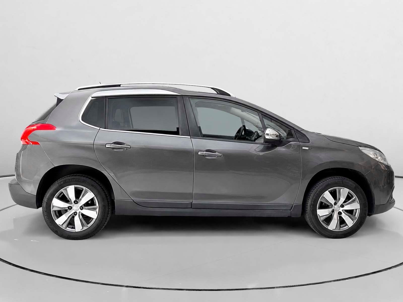 Peugeot 2008 BlueHDi 100 Style - foto 2