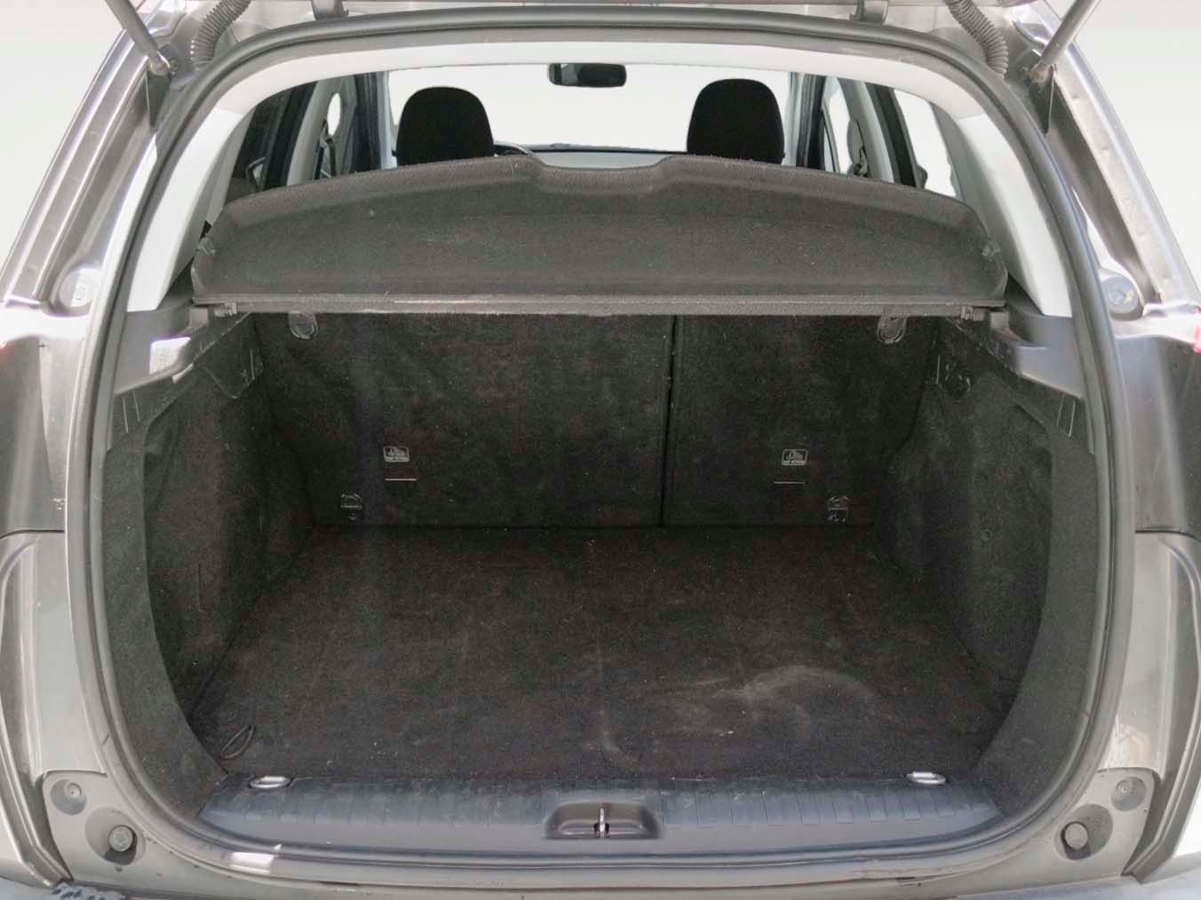 Peugeot 2008 BlueHDi 100 Style - foto 14