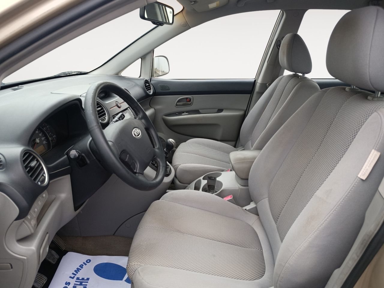 Kia Carens 2.0 CRDi VGT Emotion - foto 9