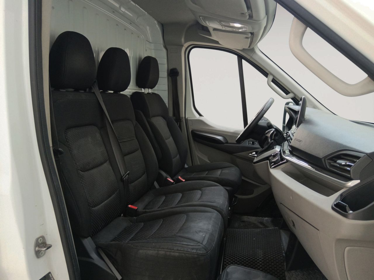 MAXUS eDeliver Furgon eDeliver 9 L3H2 72 kWh - foto 12