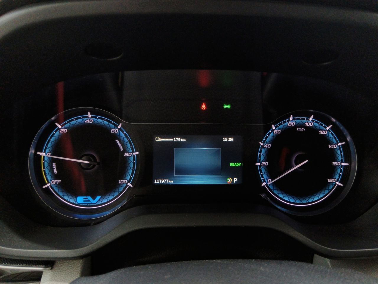 MAXUS eDeliver Furgon eDeliver 9 L3H2 72 kWh - foto 16