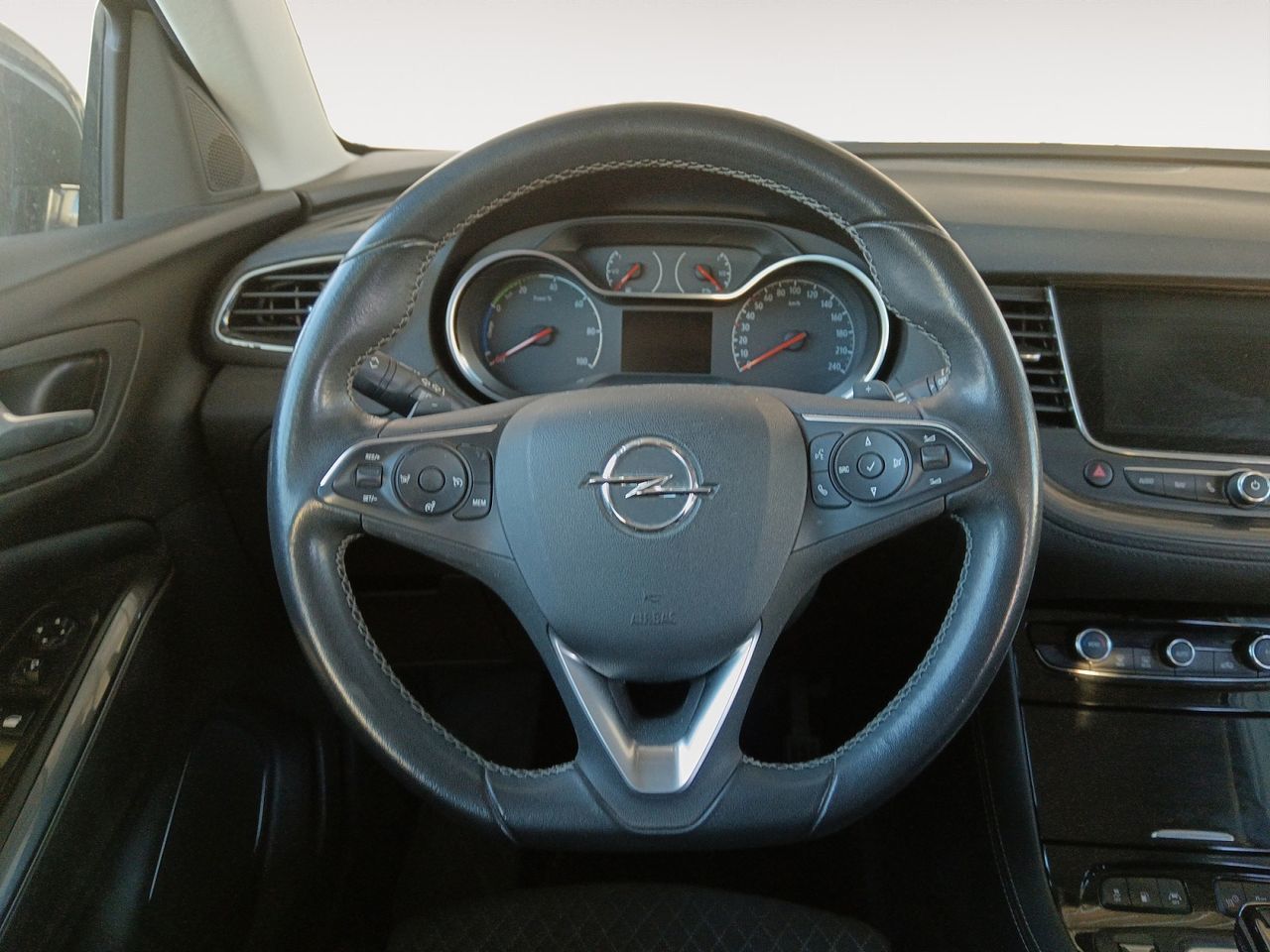 Opel Grandland 1.6 Turbo PHEV Ultimate 4x2 - foto 8
