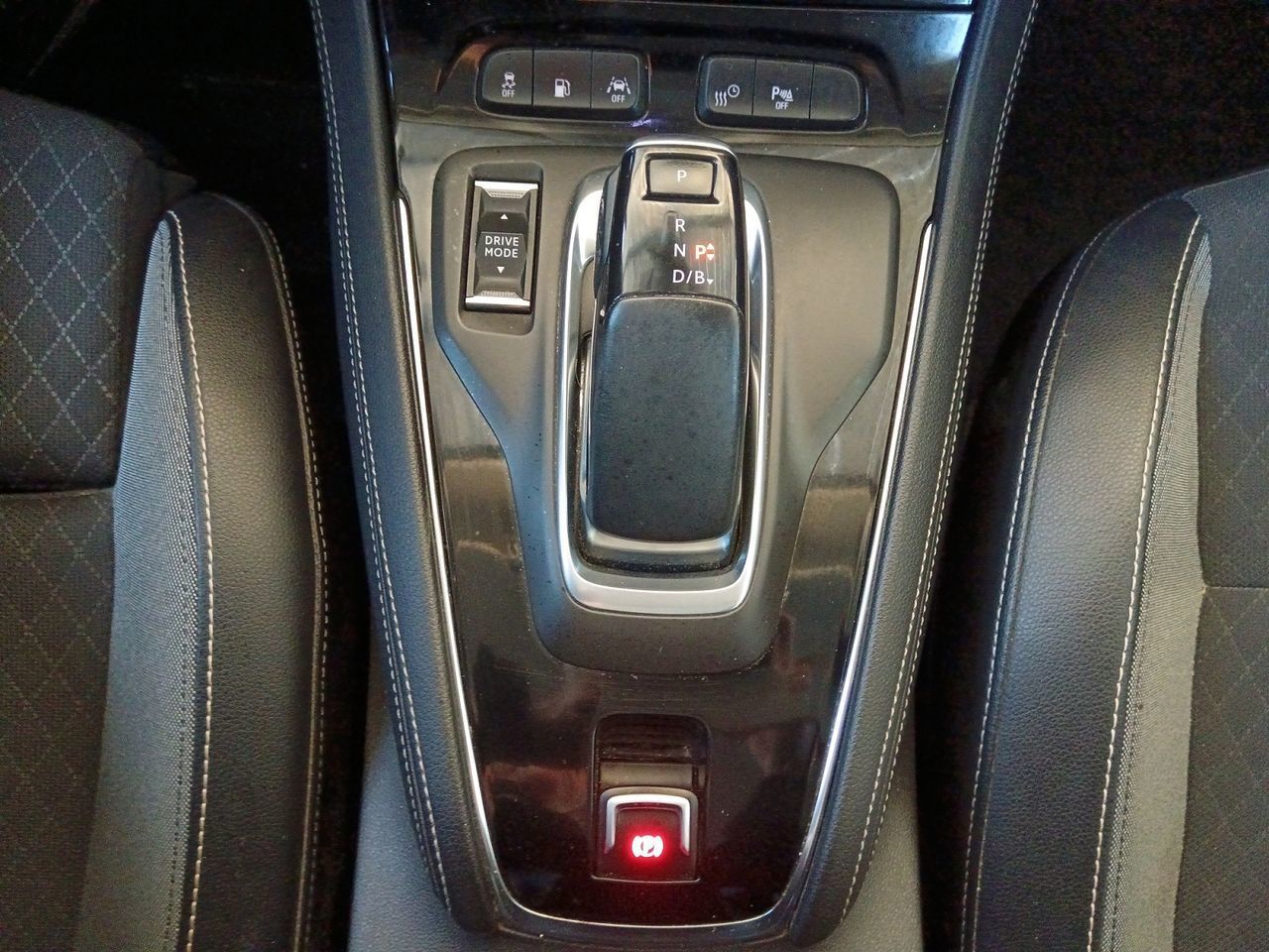 Opel Grandland 1.6 Turbo PHEV Ultimate 4x2 - foto 13