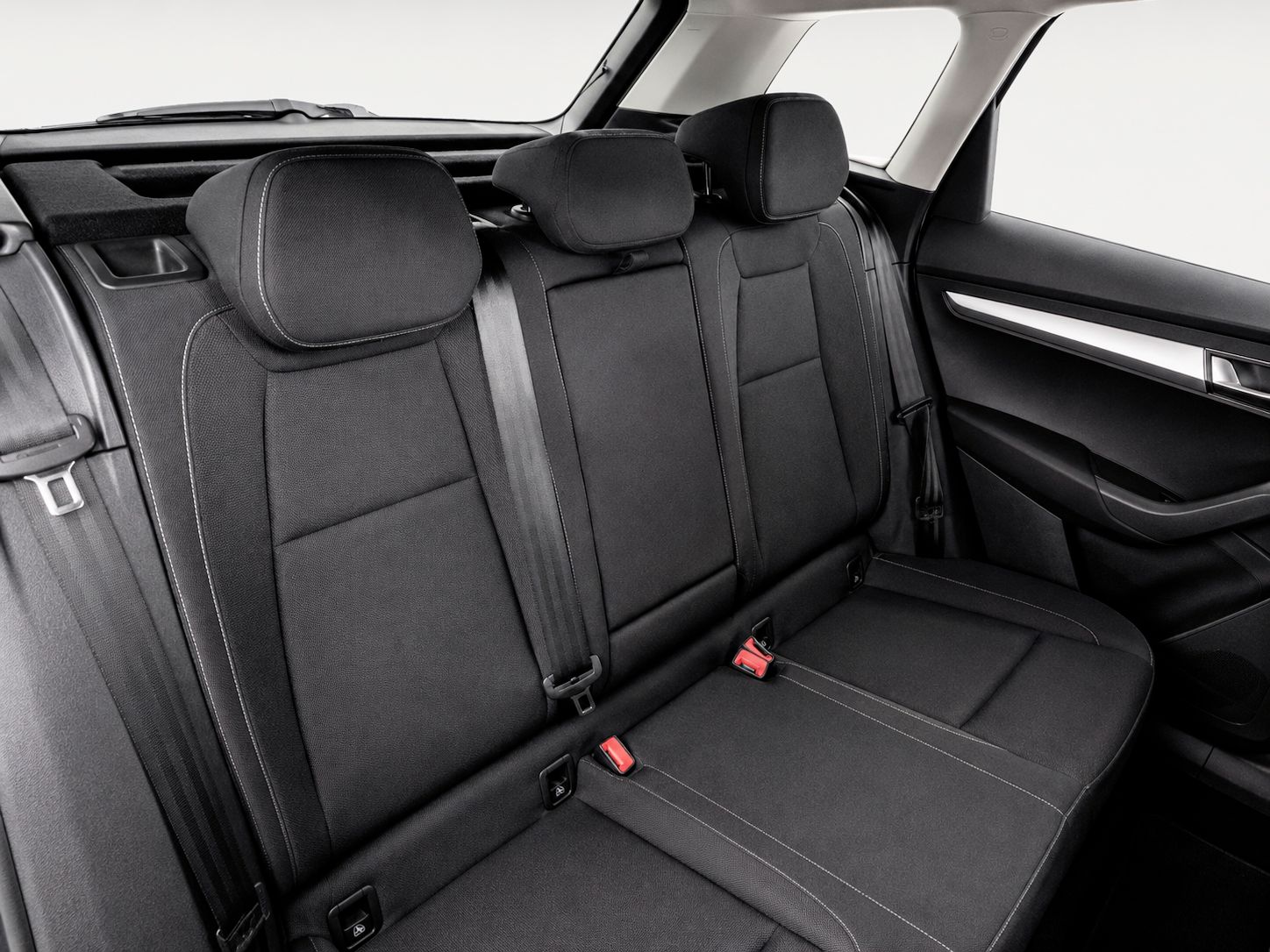 Škoda Karoq 2.0 TDI Selection - foto 12