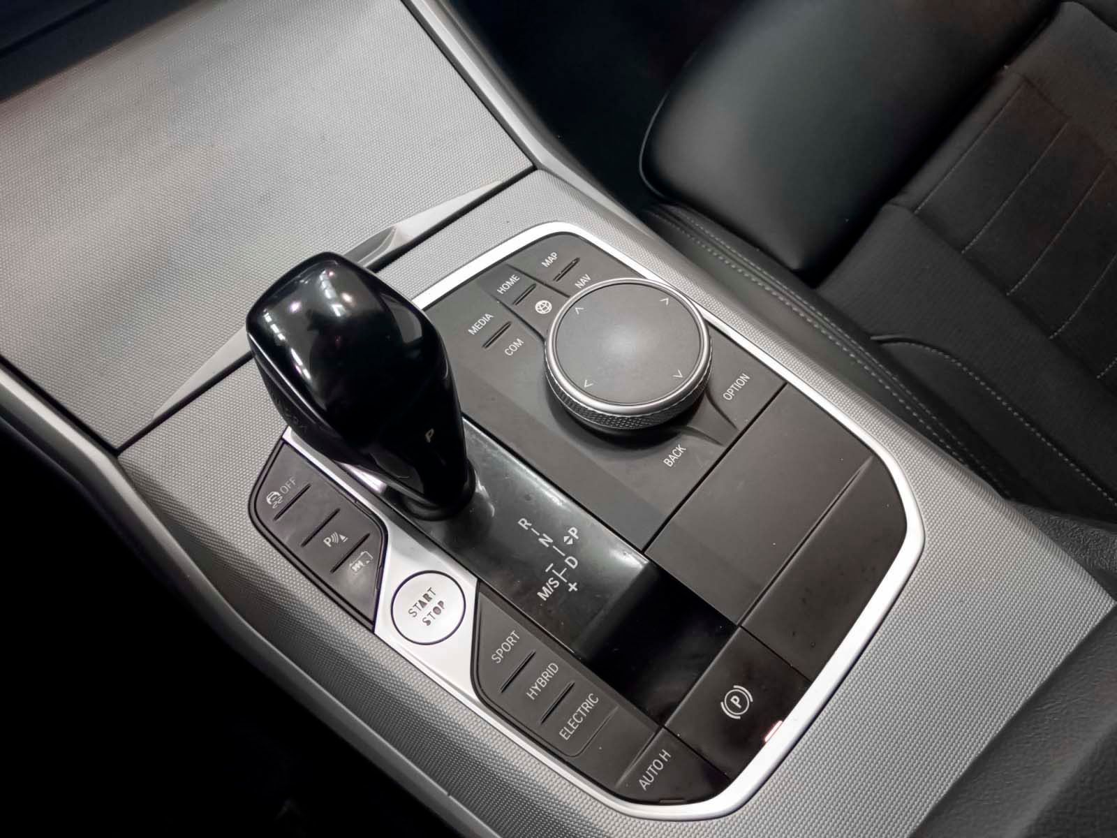 BMW Serie 3 330e - foto 16