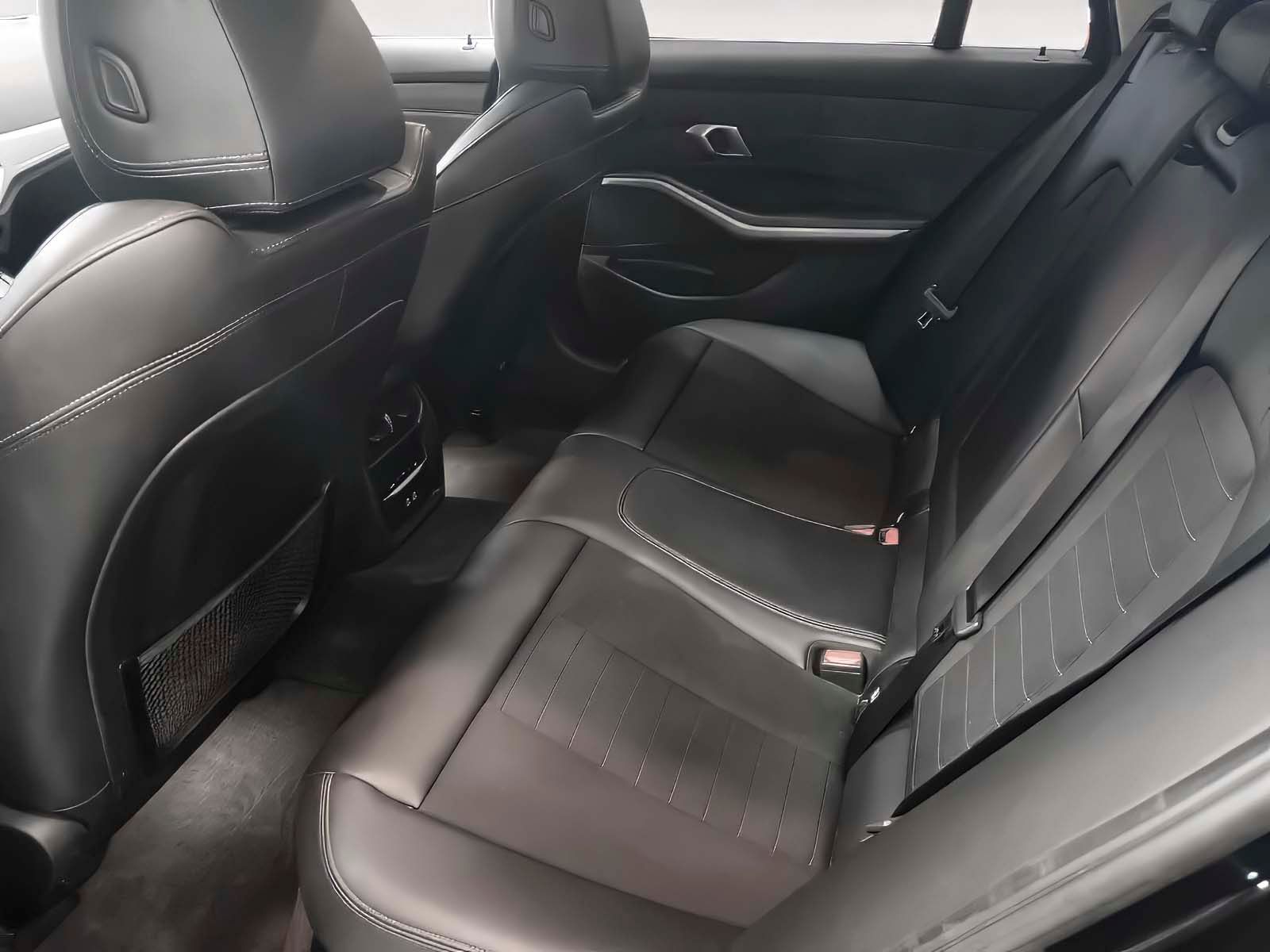 BMW Serie 3 330e - foto 12