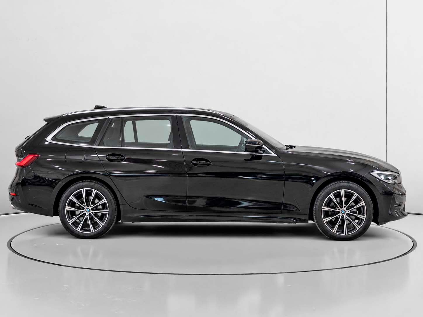 BMW Serie 3 330e - foto 2