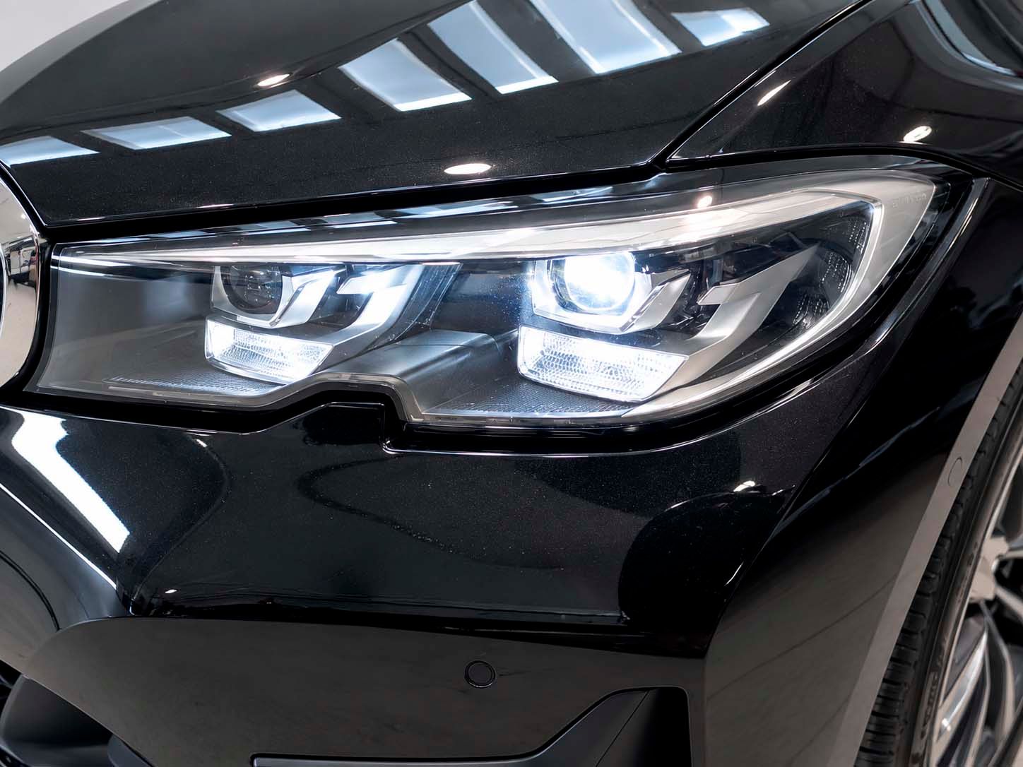 BMW Serie 3 330e - foto 25