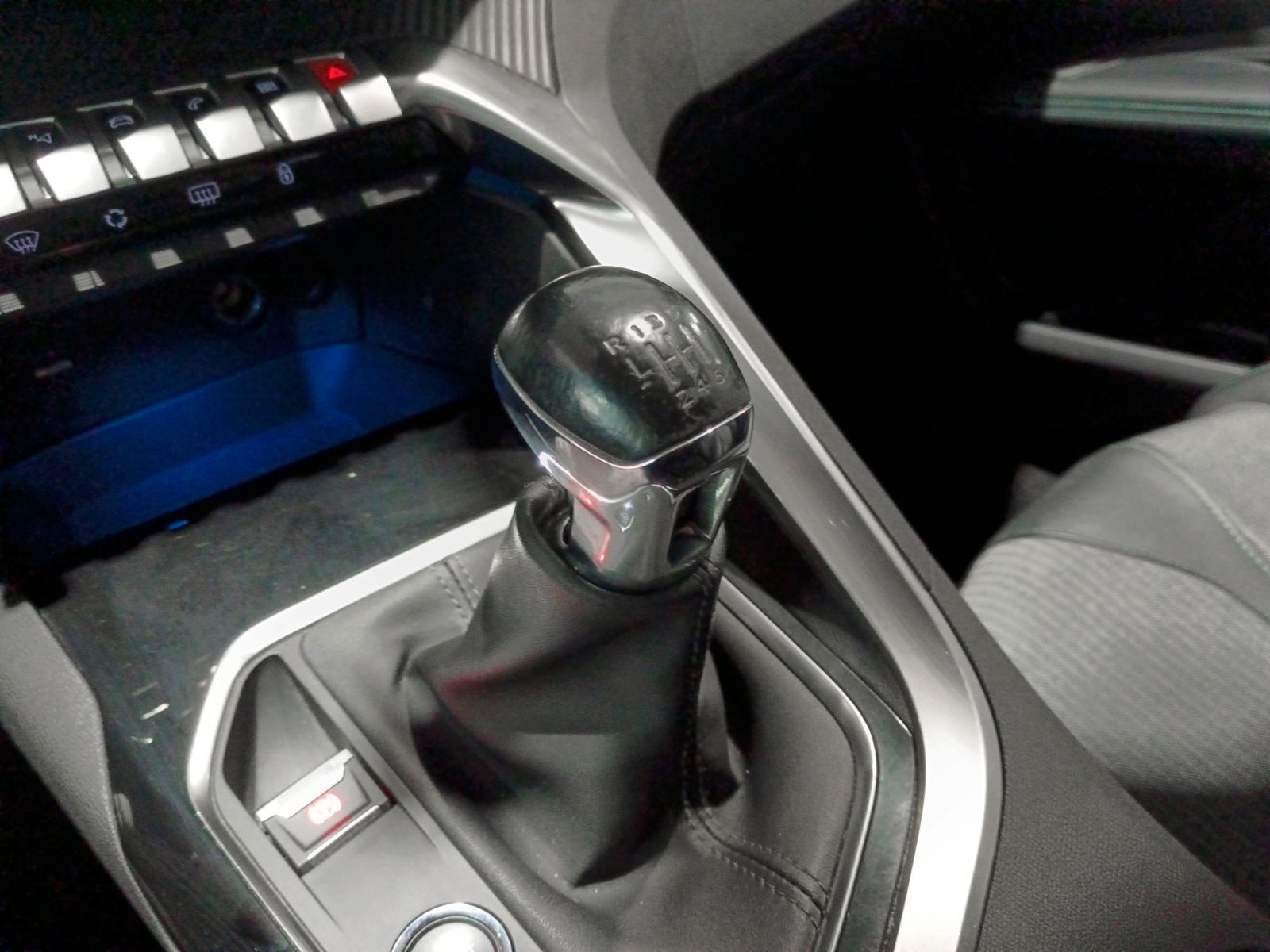 Peugeot 3008 PureTech 130 Allure Pack - foto 15