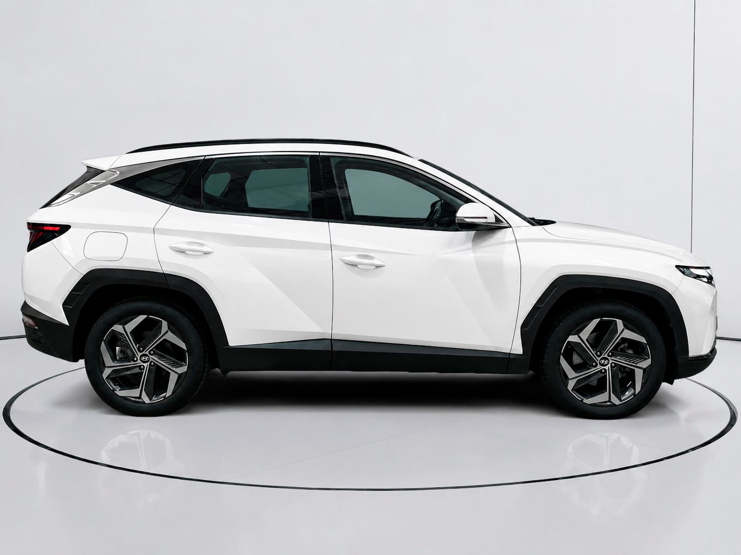 Hyundai Tucson 1.6 T-GDi PHEV Maxx 4x4 - foto 2