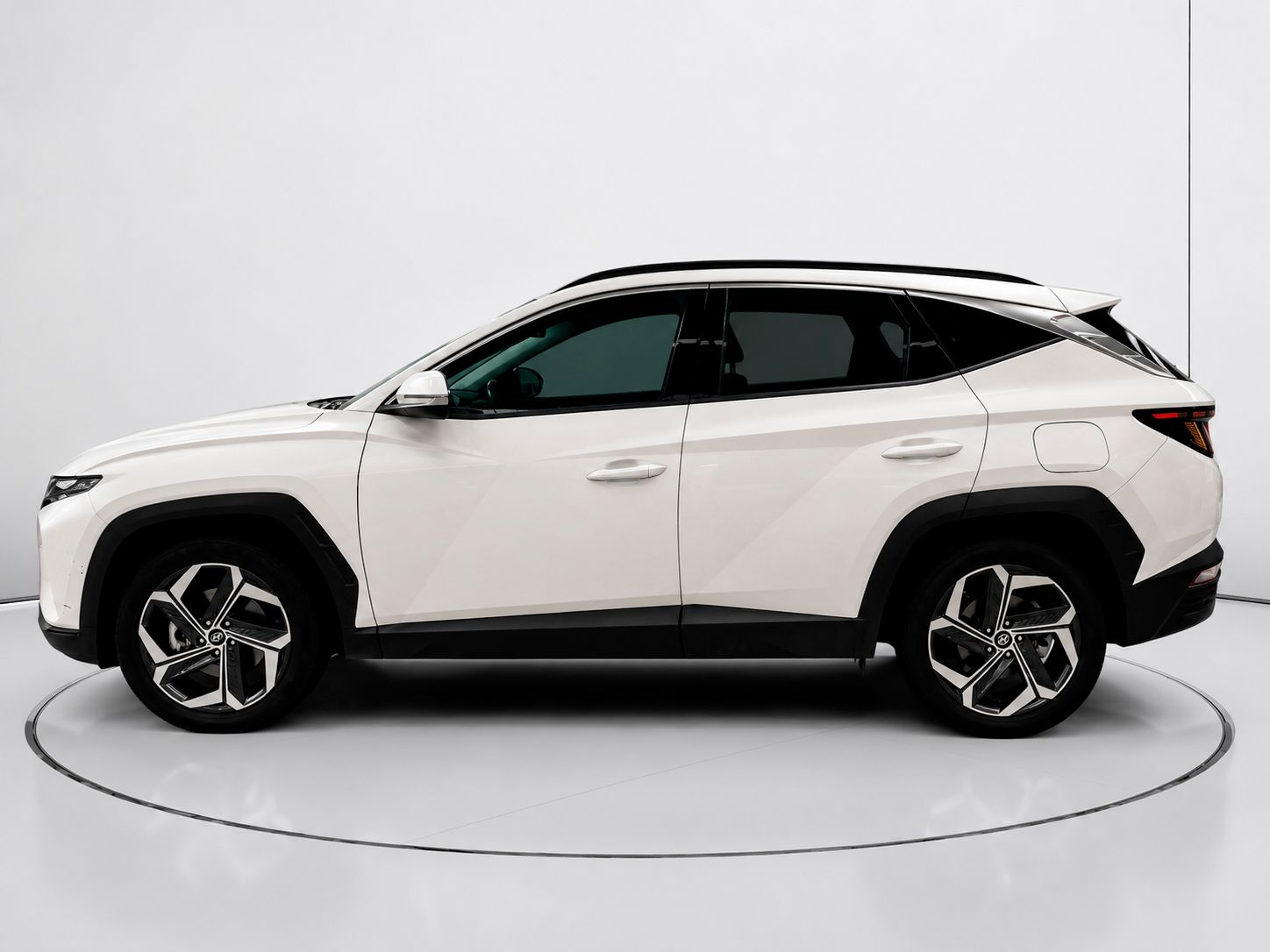 Hyundai Tucson 1.6 T-GDi PHEV Maxx 4x4 - foto 6