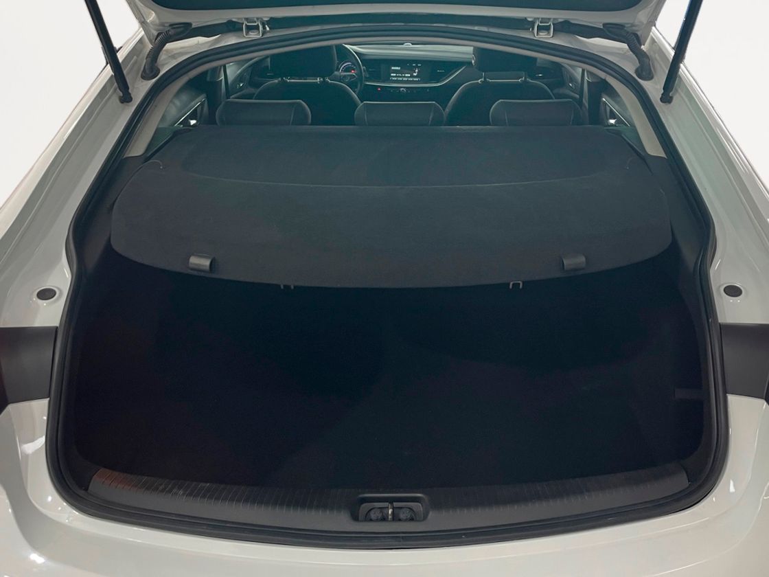 Opel Insignia GS 1.5 Turbo XFL 120 Aniversario - foto 12