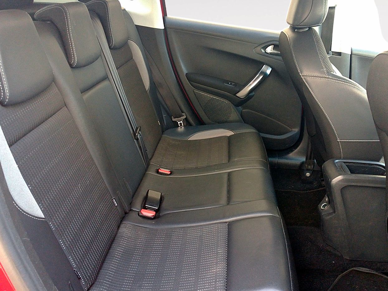 Peugeot 2008 PureTech 110 Allure - foto 10