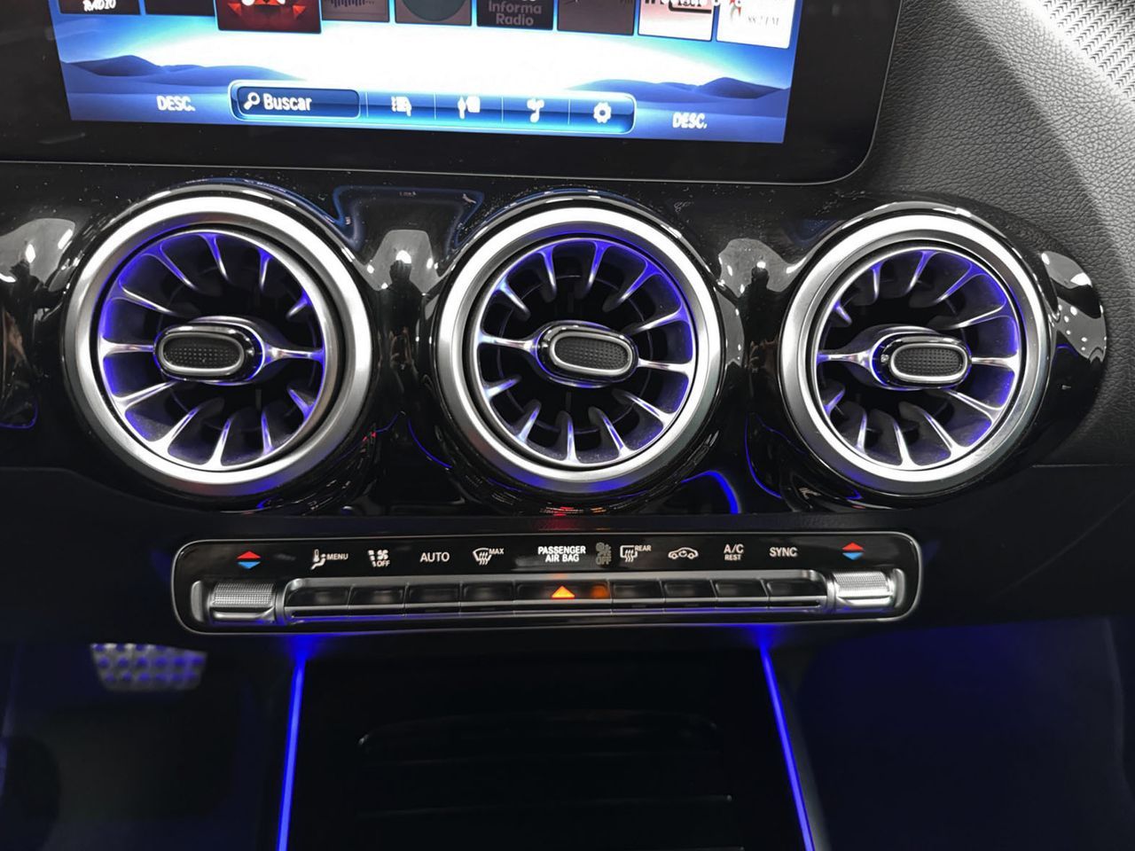 Mercedes-Benz GLA 200 D 4Matic - foto 19