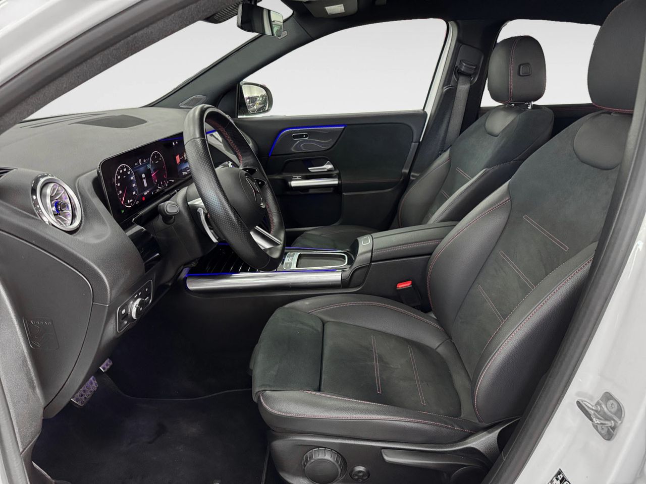 Mercedes-Benz GLA 200 D 4Matic - foto 8