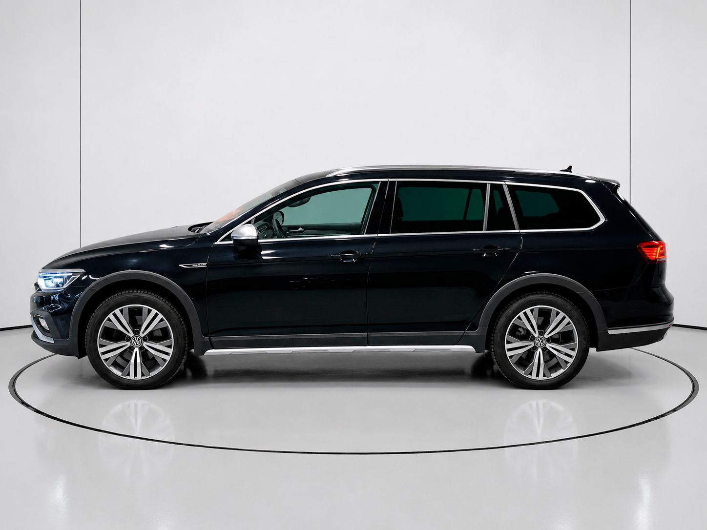 Volkswagen Passat 2.0 TDI 4Motion DSG - foto 6