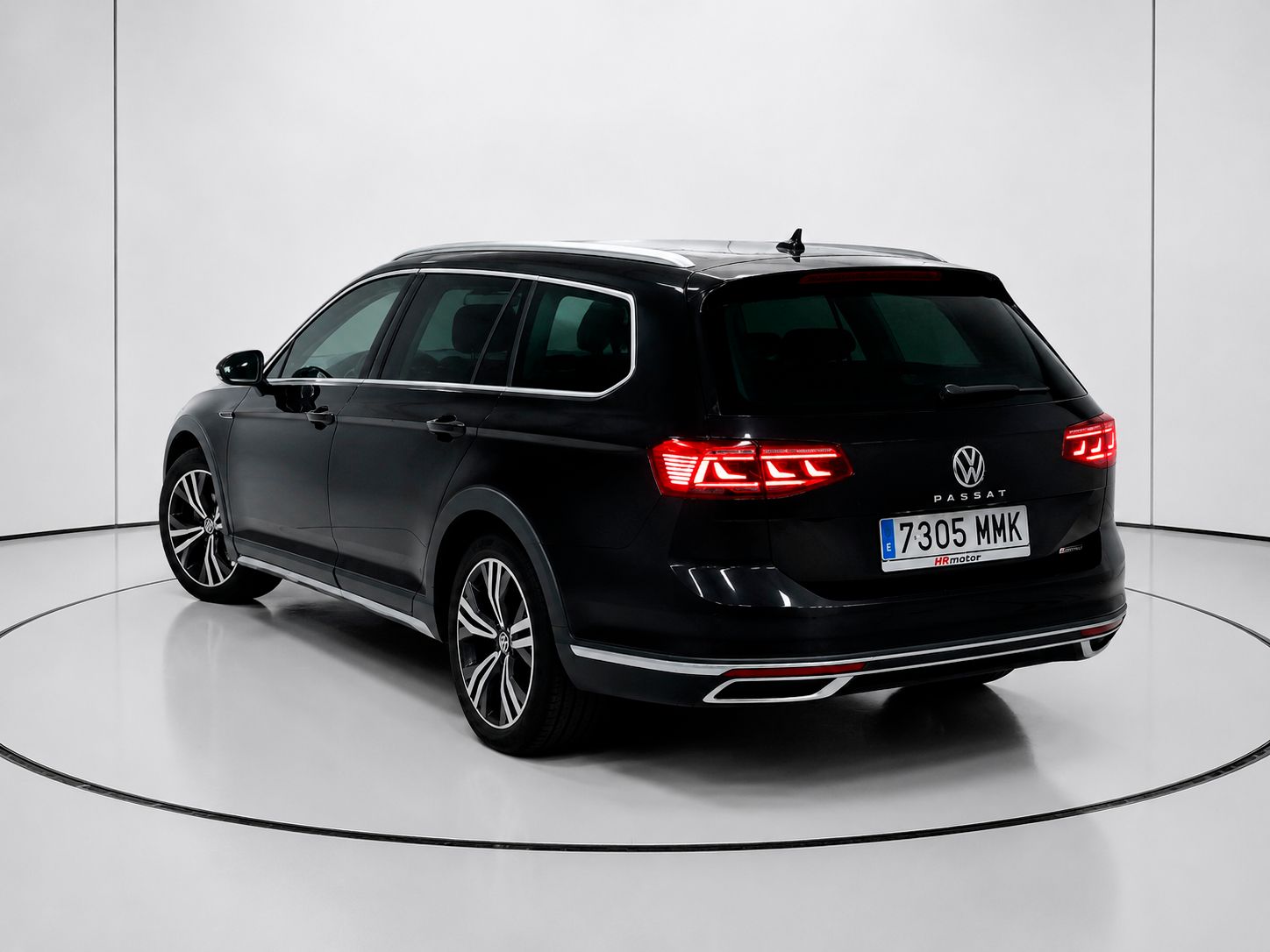 Volkswagen Passat 2.0 TDI 4Motion DSG - foto 5