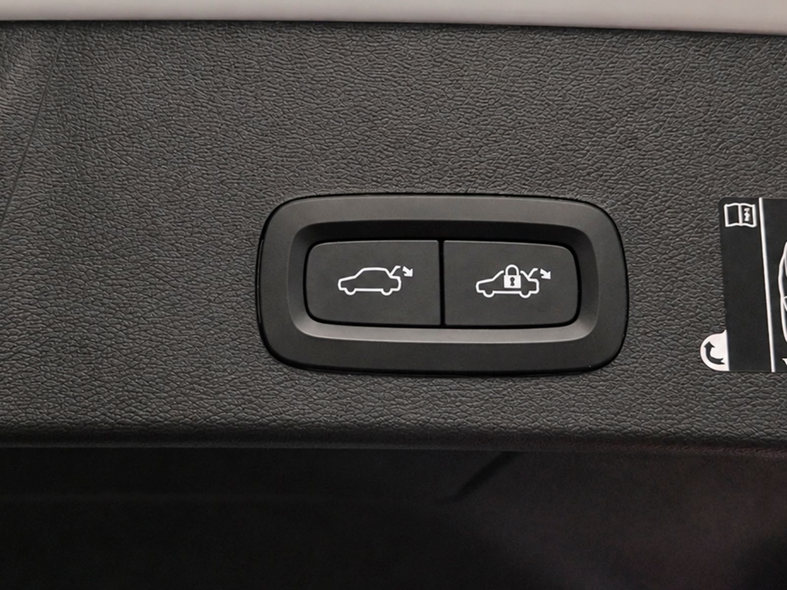 Volvo XC40 T4 Twin Recharge Inscription Expression - foto 15
