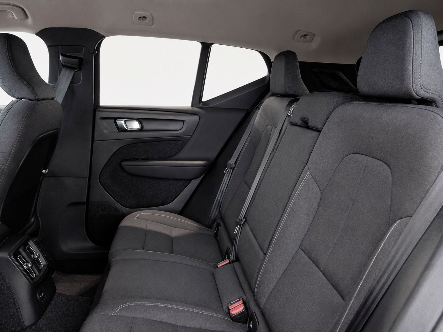 Volvo XC40 T4 Twin Recharge Inscription Expression - foto 12