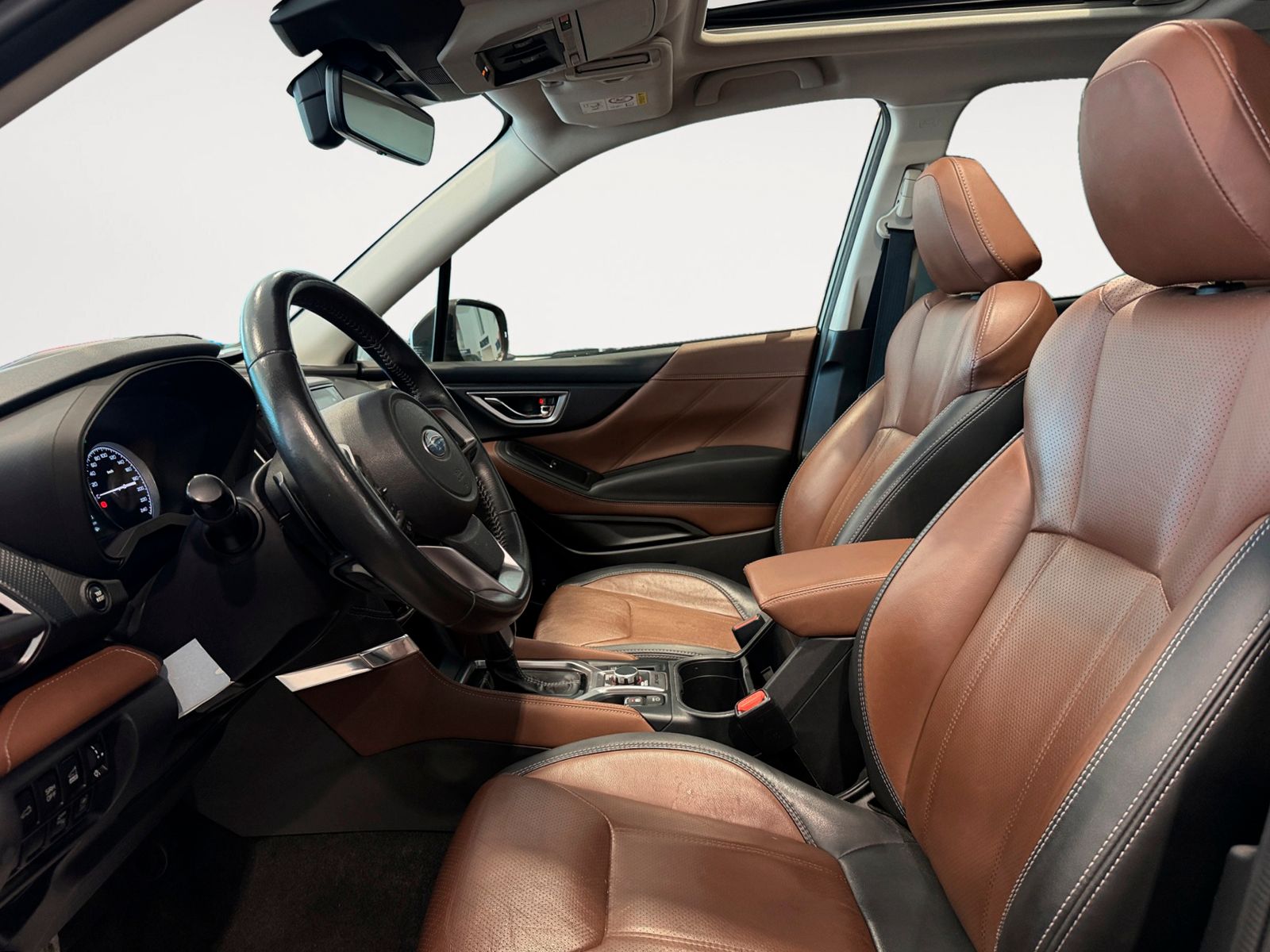 Subaru Forester 2.0i Hybrid Executive Plus CVT - foto 11