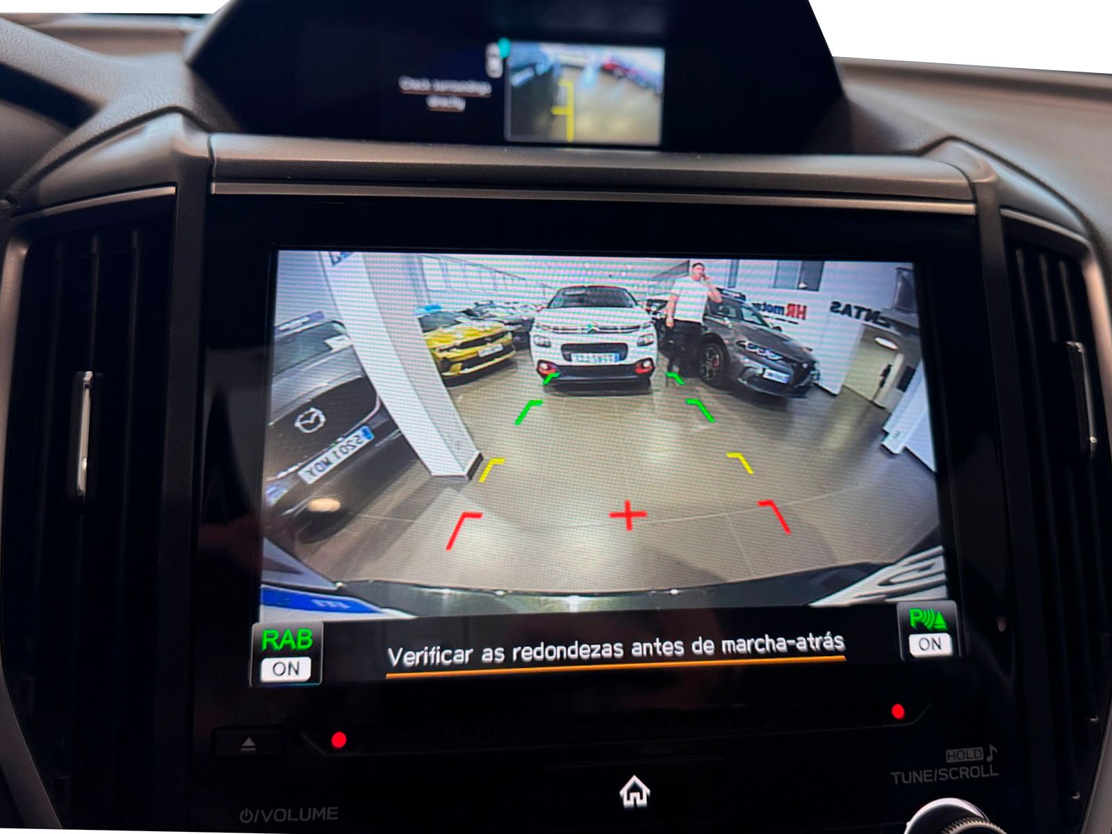 Subaru Forester 2.0i Hybrid Executive Plus CVT - foto 22