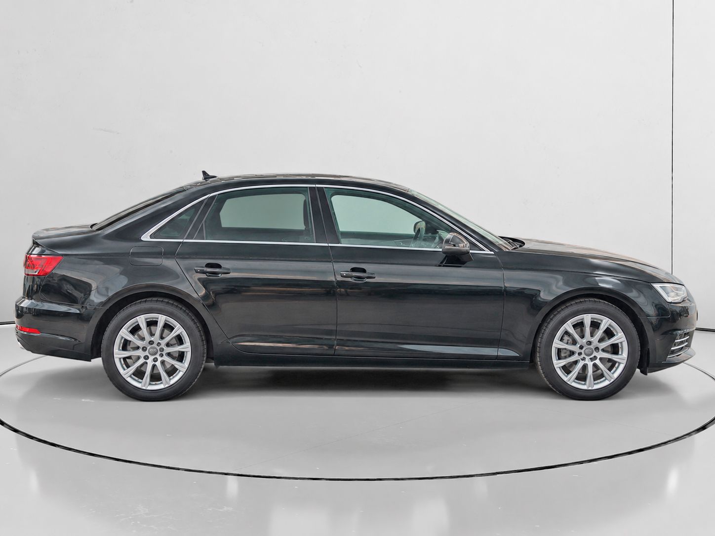 Audi A4 Advanced 35 TFSI S tronic - foto 2