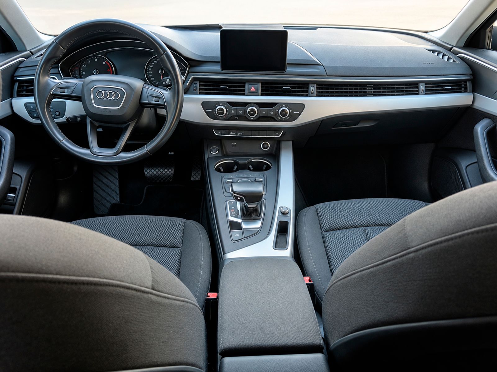 Audi A4 Advanced 35 TFSI S tronic - foto 9