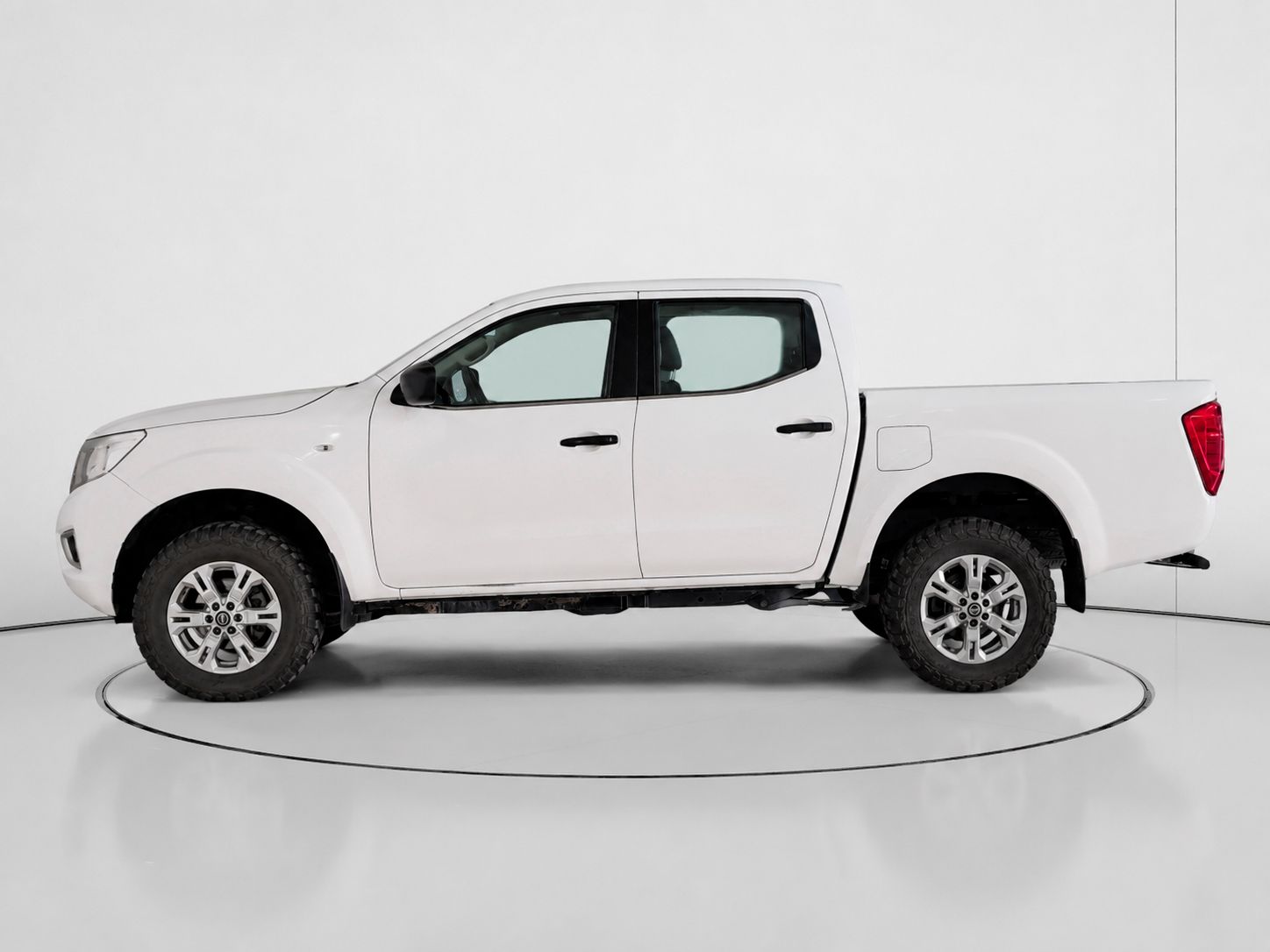 Nissan Navara PickUp 2.3 dCi Doble Cabina - foto 6