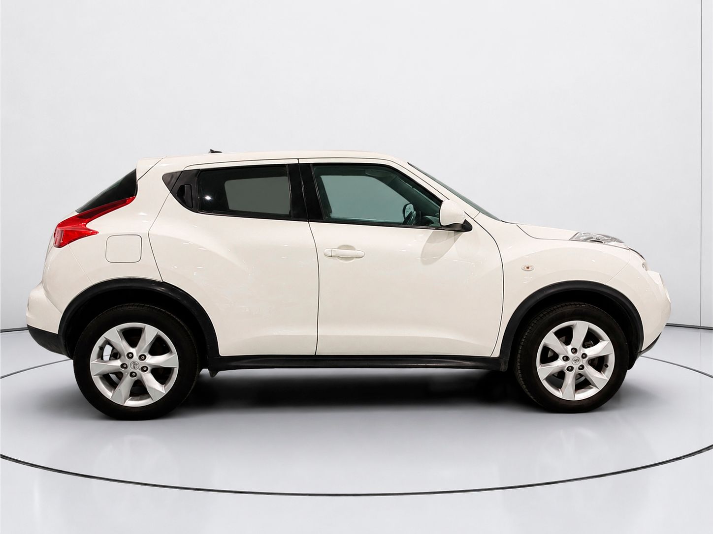 Nissan Juke 1.6 Naru Edition - foto 2