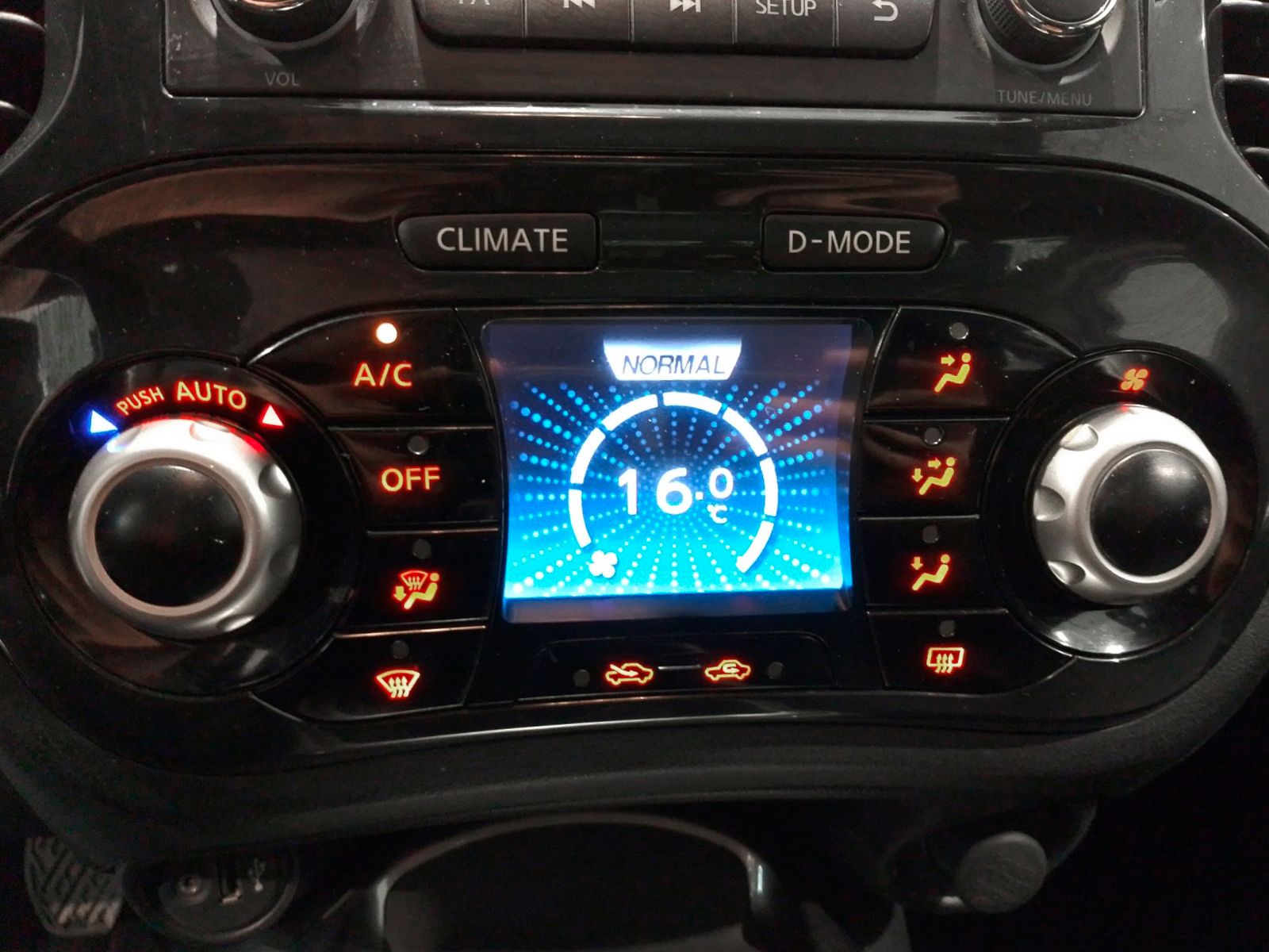 Nissan Juke 1.6 Naru Edition - foto 18